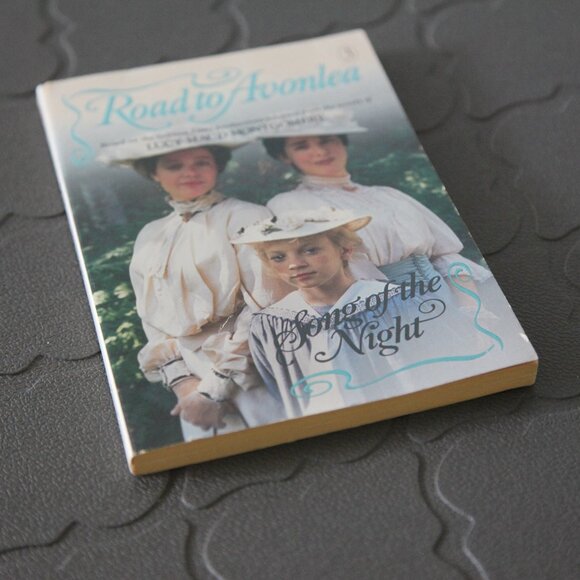Road to Avonlea: Song of the Night - Picture 4 of 4